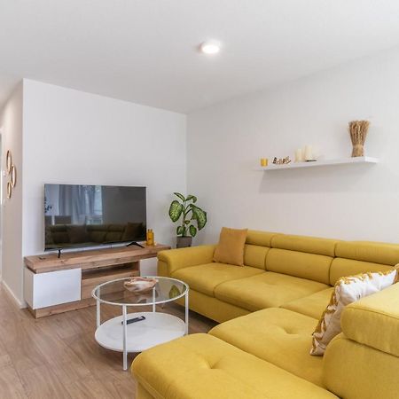Unique: Zentrumsnahe 2 Zimmerwohnung In Villingen Mit Netflix 1 Og Exteriér fotografie