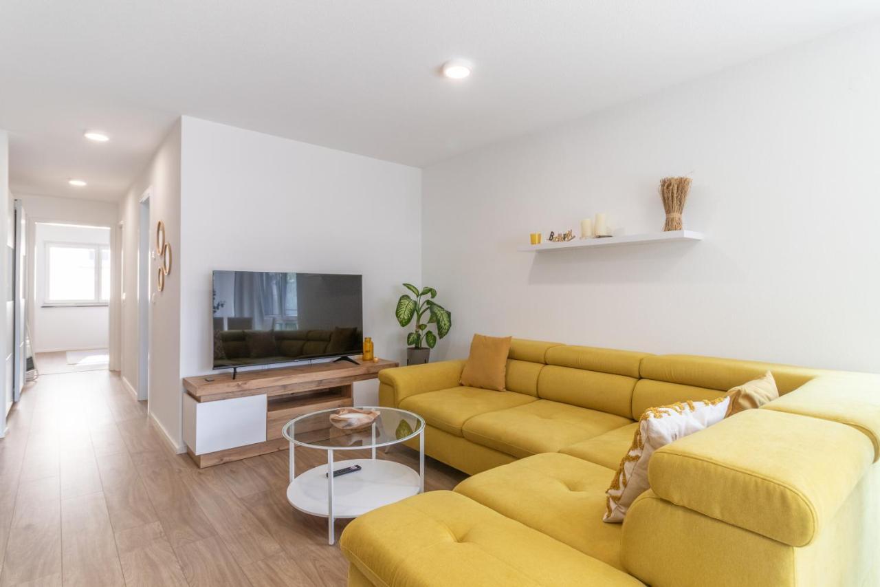 Unique: Zentrumsnahe 2 Zimmerwohnung In Villingen Mit Netflix 1 Og Exteriér fotografie